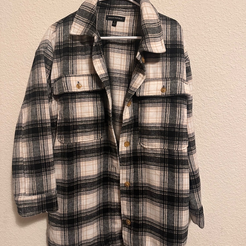 Banana Republic Black and Cream Plaid Shirt